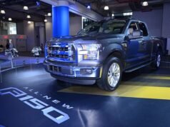 Ford retira del mercado 4, 4 millones de camionetas y automobiles deportivos por una falla aterradora que podría causar colisiones fatales