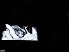 El tributo a Brigitte Bardot es abucheado en los Premios César de Cine en medio de reacciones violentas por el activismo de extrema derecha de la actriz y sus condenas por “incitar al odio racial” stakes de su muerte.