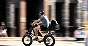 Ciclistas y conductores de bicicletas y mobility scooters eléctricos activan los radares de tráfico CIENTOS de veces al año, pero los “terrores de dos ruedas” quedan impunes