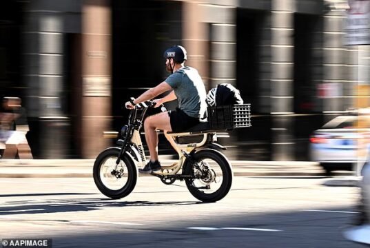 Ciclistas y conductores de bicicletas y mobility scooters eléctricos activan los radares de tráfico CIENTOS de veces al año, pero los “terrores de dos ruedas” quedan impunes