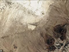 Misterioso triángulo visto en el desierto de Nevada en Google Maps genera teorías sobre una civilización perdida