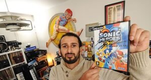 Coleccionista que compró consolas de juegos raras por ₤ 10, 000 fue allanado por la policía después de que Sega, el fabricante de Sonic the Hedgehog, lanzara una operación encubierta