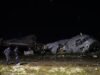 Al menos 15 muertos al estrellarse un avión militar que transportaba fajos de billetes en una concurrida calle de Bolivia