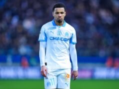 Todos los medios franceses están de acuerdo en que Ethan Nwaneri abandonó anticipadamente el Marsella después de la furia por la tarjeta roja