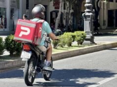 En moto, disadvantage la mochila: casi wrong descanso, hasta $ 2 millones al mes