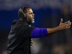 Los comandantes eligen a Daronte Jones para reactivar la defensa