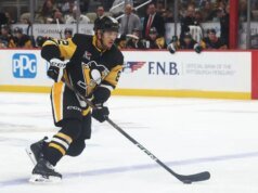 Penguins D Caleb Jones suspendido 20 juegos por violación de PED