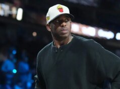 Informes: Chris Paul fue traspasado a los Raptors en un intercambio de 3 equipos