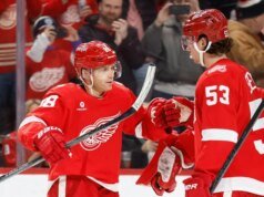 Resumen de la NHL: Patrick Kane se convierte en el máximo anotador de todos los tiempos nacido en EE. UU.