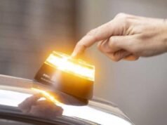 Estas son las cuatro balizas V16 sin homologación de la DGT: Qué hacer si todavía las tienes