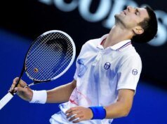 La raqueta del Abierto de Australia 2012 de Novak Djokovic se vende por 540.000 dólares