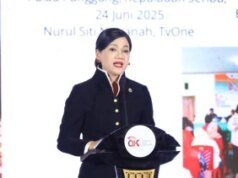 OJK nombra a Friderica Widyasari Dewi como presidenta sustituta tras la dimisión de Mahendra Siregar