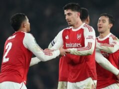 Una pizarra, un antídoto y unos córners envueltos en polémica: el Collection de Arteta, imparable