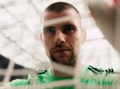 Canjeado por más de un millón de euros, este es el historial salarial de Maarten Paes antes de fichar por el Ajax