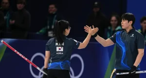 Juegos Olímpicos de Invierno 2026: el equipo de curling de dobles mixtos de EE. UU., previamente invicto, pierde ante Gran Bretaña y Corea del Sur