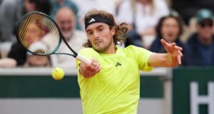 La anécdota de Tsitsipas con Nadal y Federer que demuestra que son tus tíos en la cena de Navidad: "Nunca había probado nada de alcohol en mi vida"