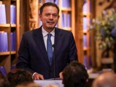 Los conservadores de Portugal respaldan a un candidato de izquierda para evitar un presidente de extrema derecha