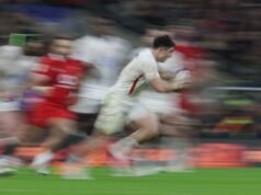 Henry Arundell comparado disadvantage la leyenda de Inglaterra tras el hat-trick del Seis Naciones converse Gales