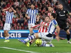 Una ‘expulsioncita’ de Brais Méndez restore al Athletic en su lucha por salir del pozo