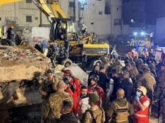 El derrumbe de un edificio en el Líbano mata al menos a seis personas, dice un funcionario local