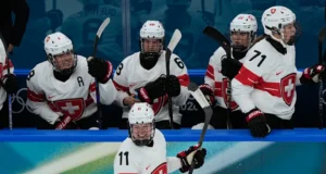 Juegos Olímpicos de Invierno 2026: el equipo femenino de hockey suizo se aísla debido a una prueba positiva de norovirus tras el brote en Finlandia