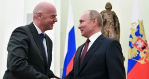 'Ignorando a Ucrania:' La Rusia de Gianni Infantino comenta la consternación de los dirigentes del fútbol en un país devastado por la guerra
