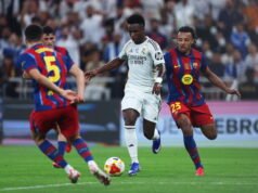 Un connoisseur recibe una sanción en el estadio por tirarle un plátano a la estrella del Real Madrid Vinicius Junior