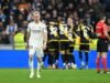El Real Madrid ataca tarde y hunde al Rayo Vallecano con nueve hombres