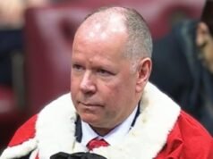 Nuevo compañero laborista es suspendido después de que se supo que renunció a su puesto en la universidad por relaciones sexuales “inapropiadas” durante las horas de trabajo.