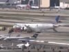 El Boeing 787 de United realiza un aterrizaje de emergencia en LAX después de una awful falla en el motor que obligó a los pasajeros a evacuar usando toboganes