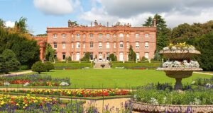 El pase anual del National Trust fund aumenta a ₤ 100 por primera vez mientras sufre una caída de membresía